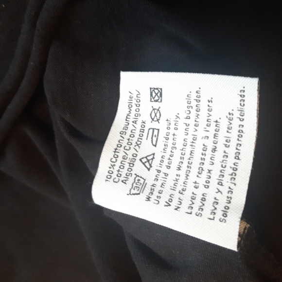 Hugo Boss 'Keep Them Flying' Longsleeve T-shirt - Picture 10 of 17